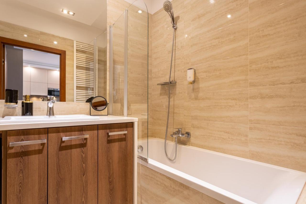 Golden Apartments Warsaw - Bright And Stylish Apartment -City Center - Stawki Exteriör bild